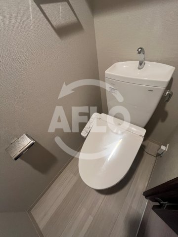 トイレ　ArtizA京橋WEST　トイレ