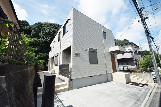 建物外観　～閑静な住宅街です～