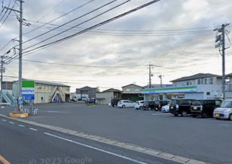 コンビニ　ファミリーマート倉敷中島南店（コンビニ）まで793m
