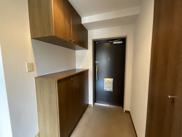 玄関　玄関です。収納が充実しています。