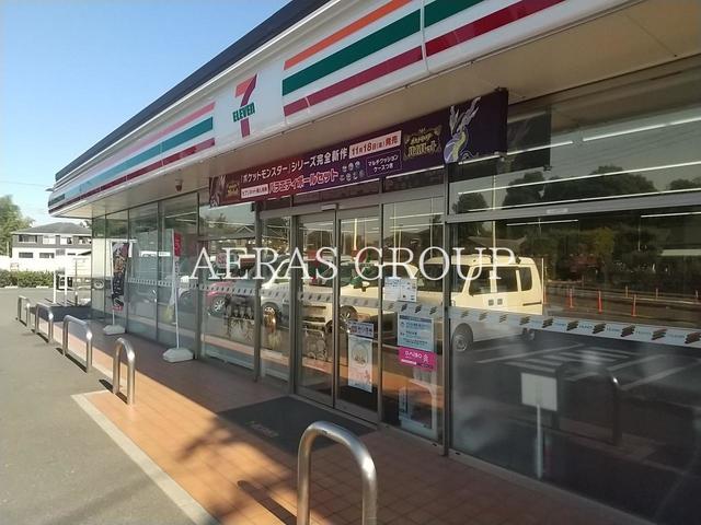 コンビニ　セブン-イレブン 松戸八ヶ崎８丁目店（コンビニ）まで386m