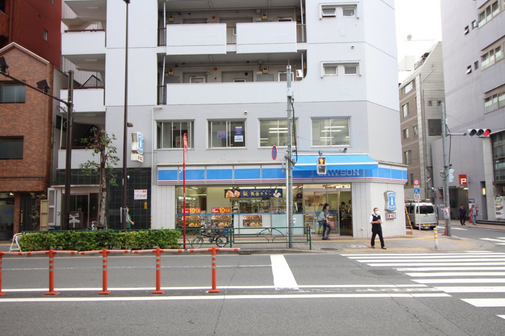 コンビニ　ローソン　新御徒町（コンビニ）まで1028m