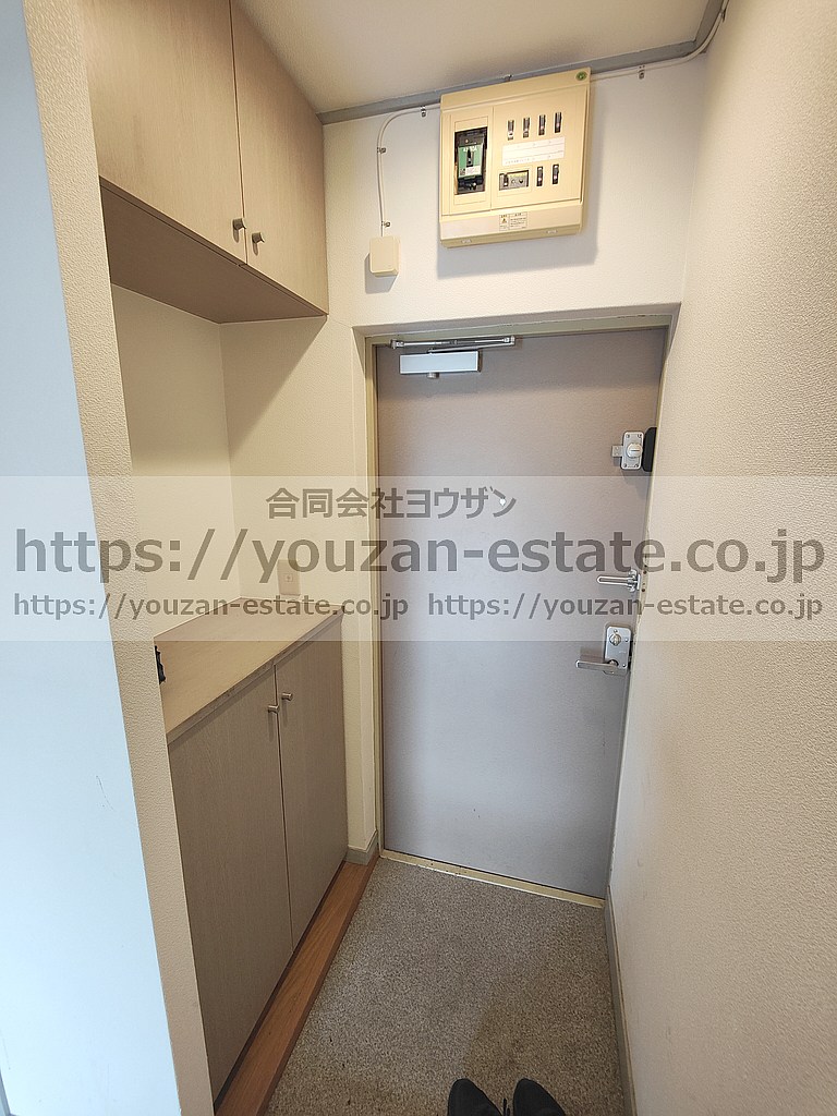 玄関　店長津川が現地撮影
