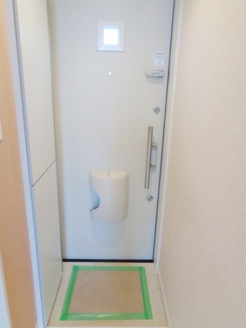 玄関　別物件同施工タイプ