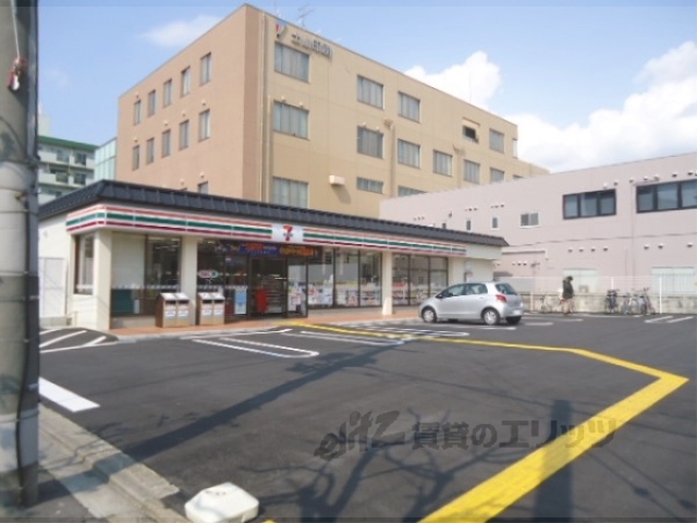 コンビニ　セブンイレブン吉祥院向田東町店（コンビニ）まで770m