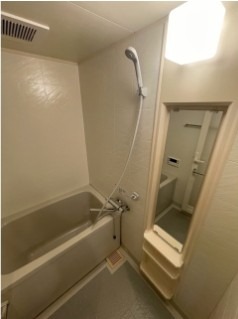 バス・シャワールーム　バス