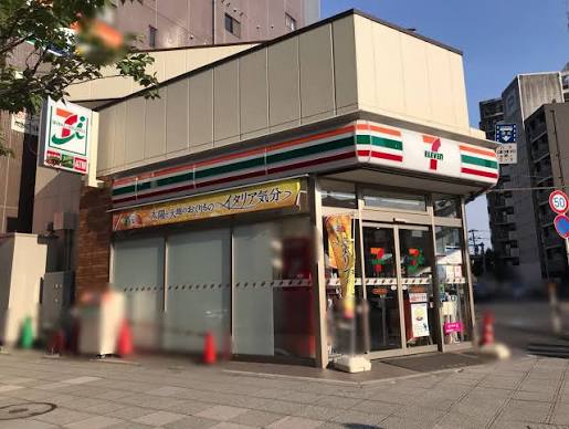 コンビニ　セブンイレブン川崎柳町東店（コンビニ）まで260m