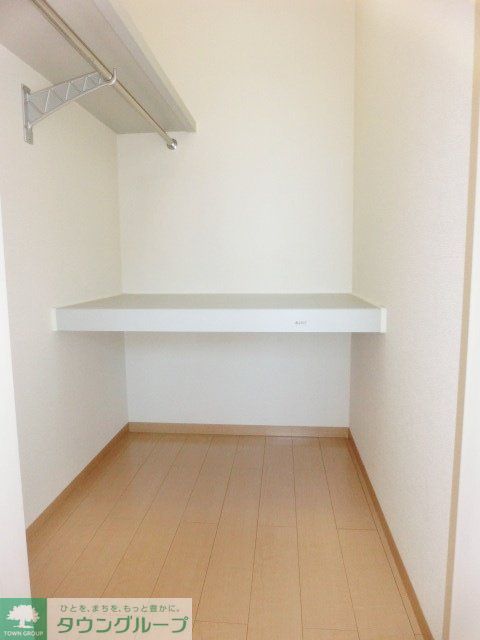 収納　ウォークインクローゼット