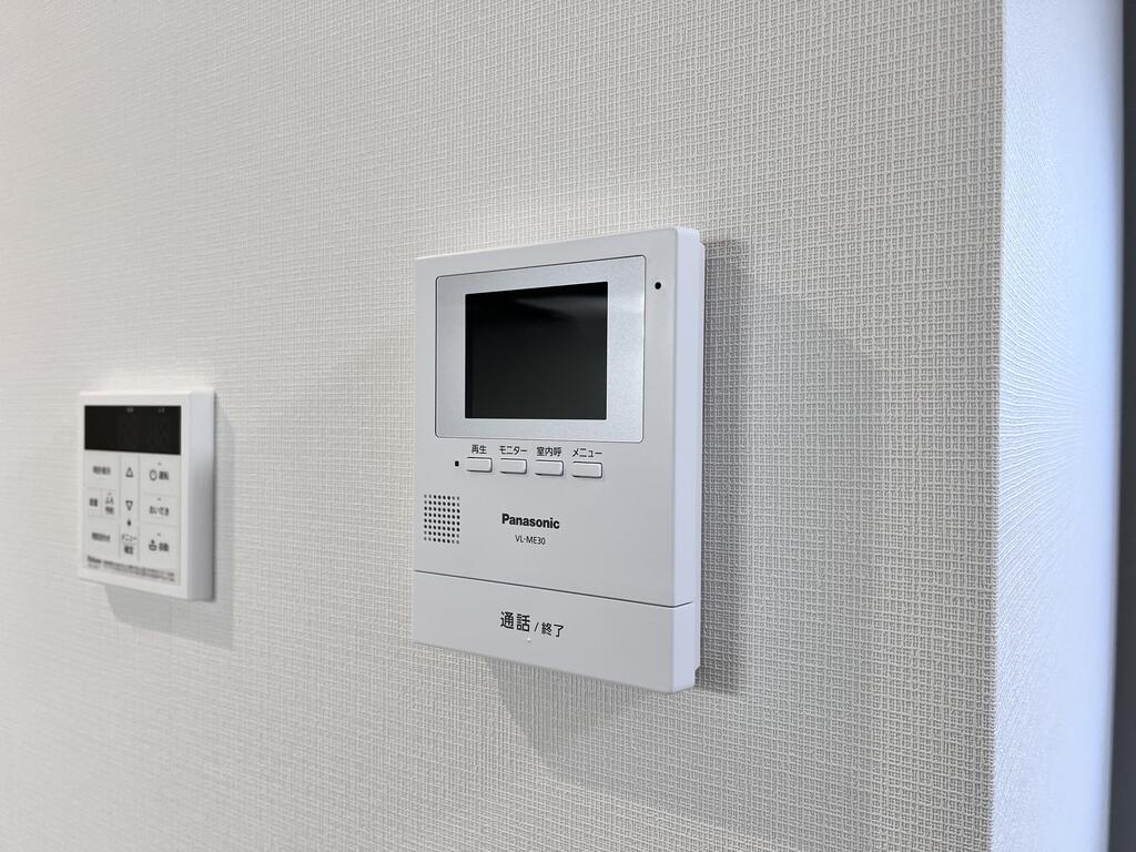 セキュリティ　同施工会社別物件の参考。間取・設備・色合い等異なります。