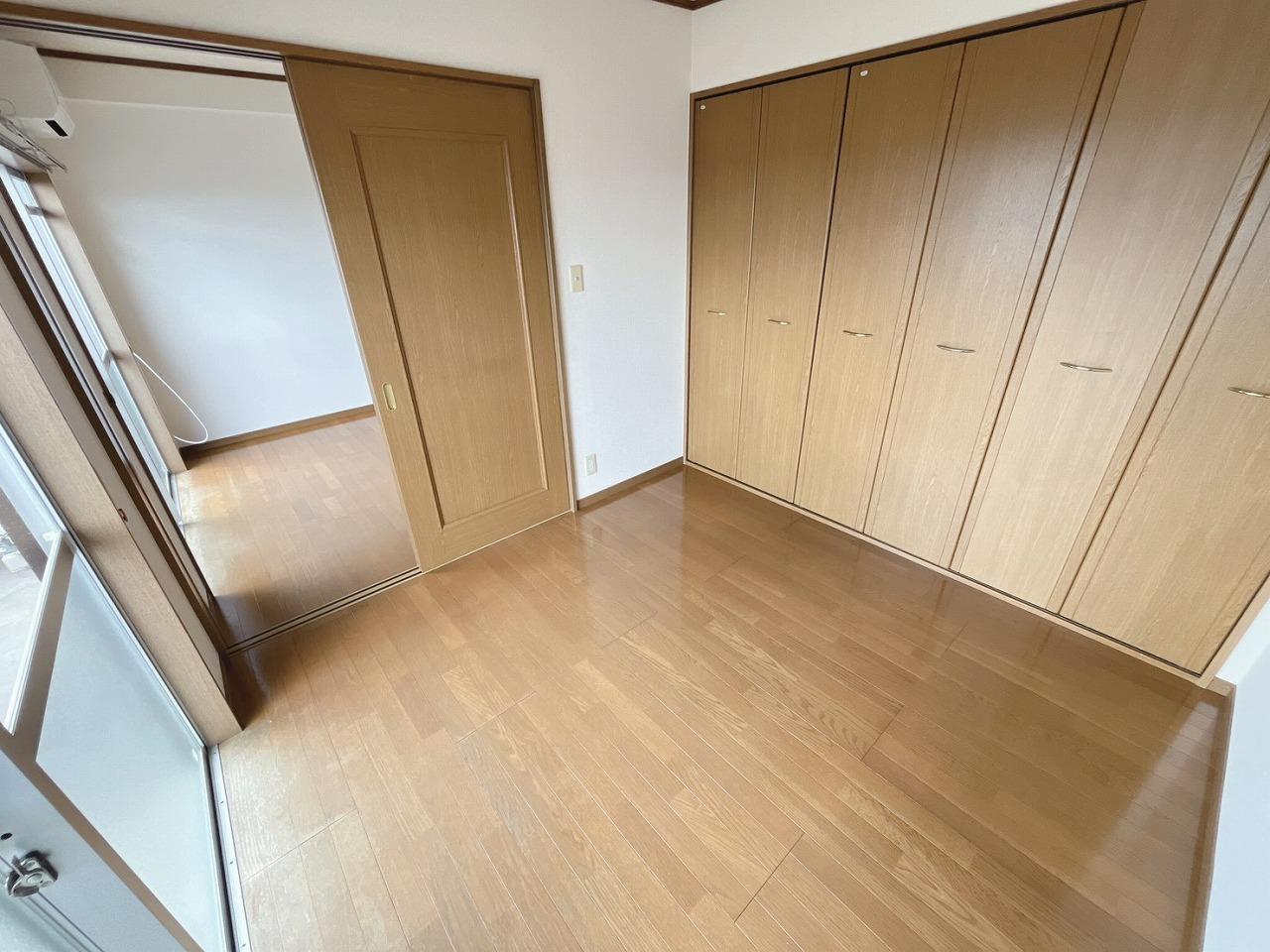 その他部屋・スペース　日当たり良好な洋室です♪