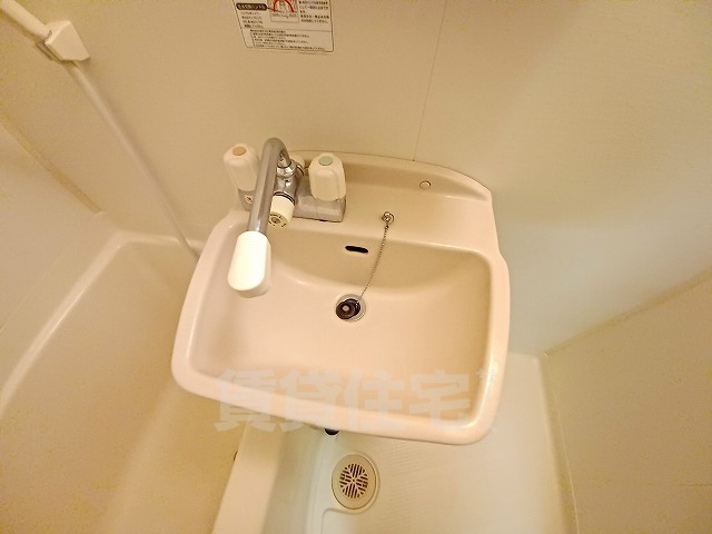 洗面設備　同建物別タイプ写真です