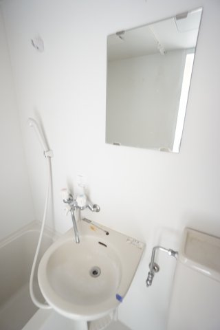 洗面設備　※同物件・同タイプの写真です。