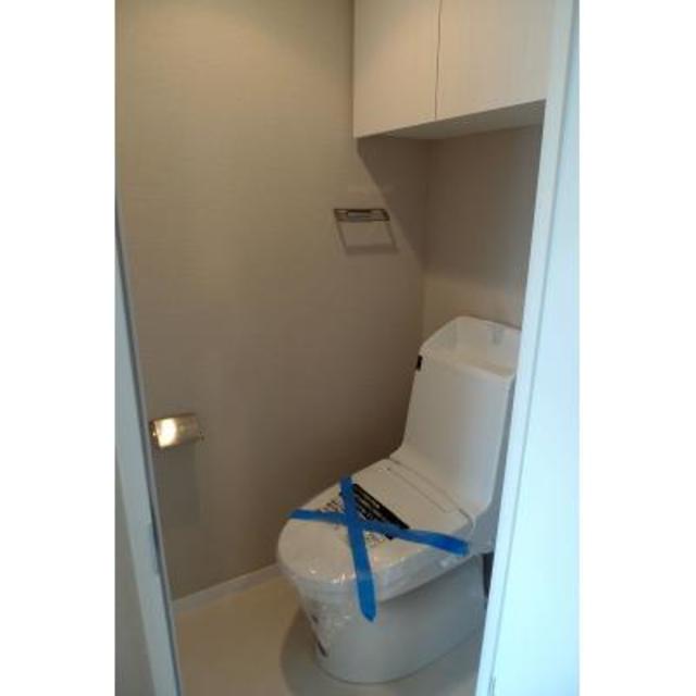 トイレ　※写真は同タイプ住戸です。