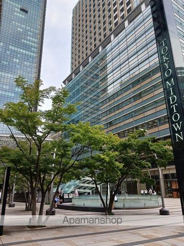 ショッピングセンター　東京ミッドタウン（ショッピングセンター）まで784m