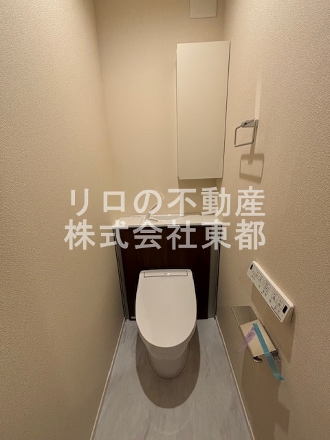 トイレ　洗浄・暖房便座付です！