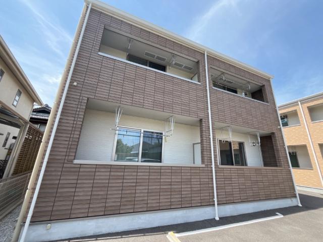 ベース新田南 IIの外観写真