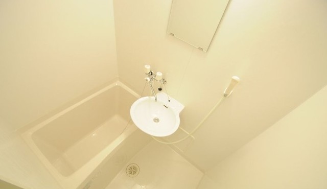 バス・シャワールーム　別部屋参考写真
