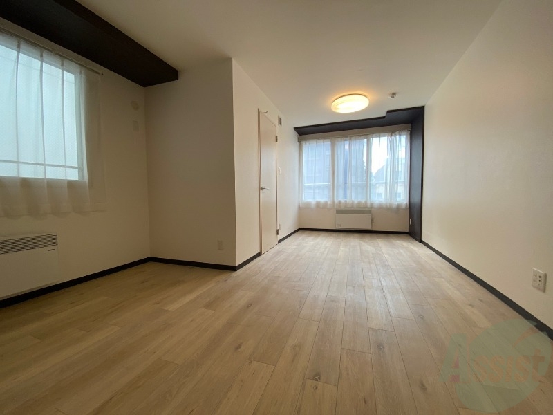 居室・リビング　広くてキレイなお部屋が広がっていて、充実した生活が送れそう。
