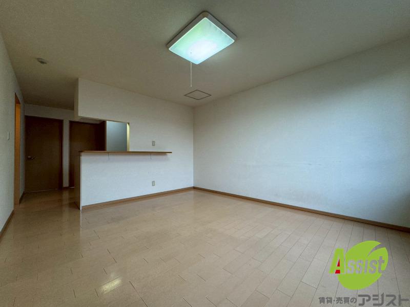 居室・リビング　広くてキレイなお部屋が広がっていて、充実した生活が送れそう。