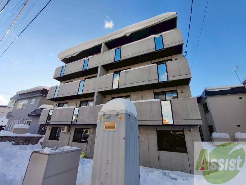 建物外観　札幌市東区北２３条「ＪＥＥＫ　ＢＬＡＵ　ＭＯＴＯＭＡＣＨＩ」