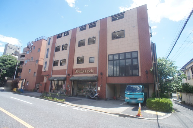建物外観　２４時間管理でご入居中も安心してお過ごしいただけます☆
