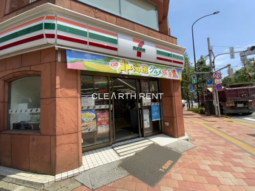 コンビニ　セブンイレブン 神田神保町1丁目店（コンビニ）まで213m