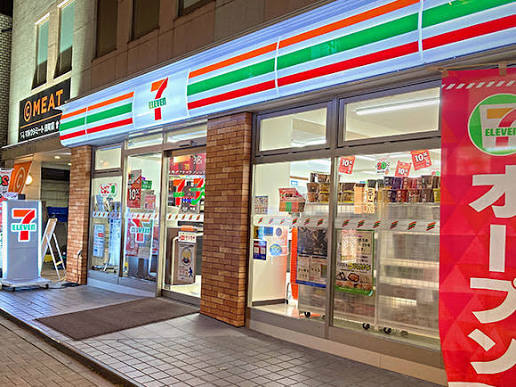 コンビニ　セブンイレブン港区芝5丁目東店（コンビニ）まで19m