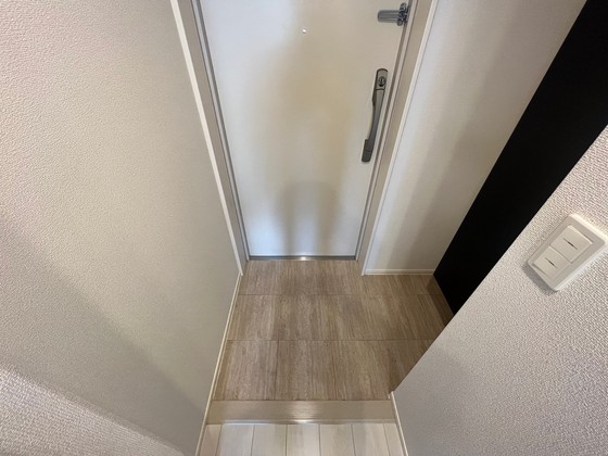 玄関　※別部屋の写真です