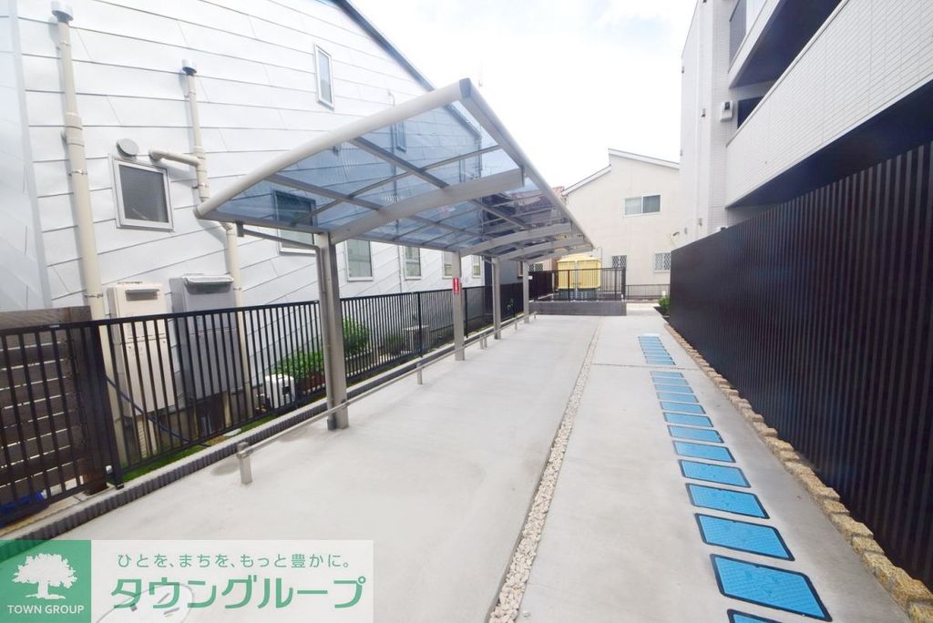ロビー　庭