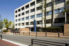 大学・短大　私立大阪夕陽丘学園短期大学（大学・短大）まで184m