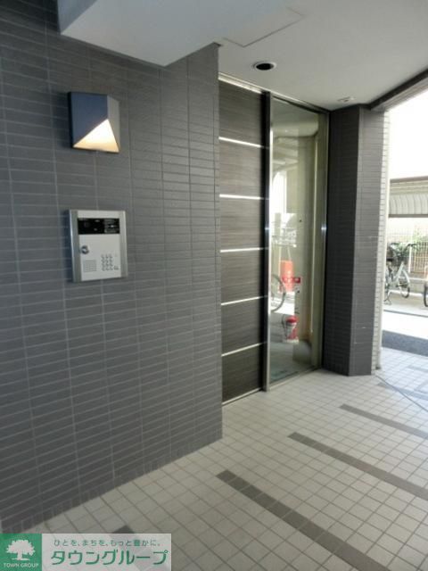 エントランス　オートロック付き