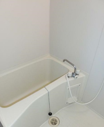 バス・シャワールーム　人気のバストイレ別の間取り！水廻りが綺麗なお部屋です！