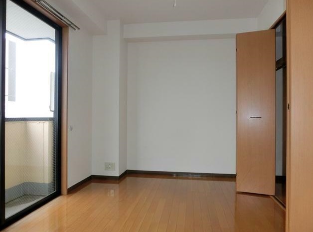 居室・リビング　大きいクローゼット付なので使いやすいお部屋です！
