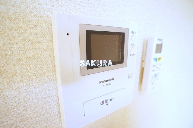 セキュリティ　安心のモニター付きインターホンです♪