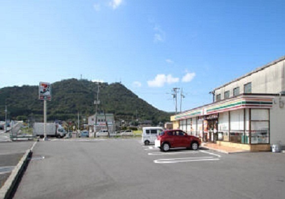 コンビニ　セブンイレブン玉野追間店（コンビニ）まで200m