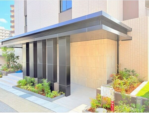エントランス　名古屋で一番初期費用の安い賃貸専門の不動産会社です(^^)