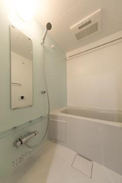 バス・シャワールーム　※写真は同タイプ住戸です。