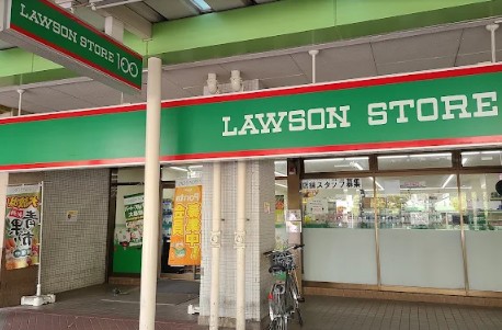 コンビニ　ローソンストア100江東大島六丁目団地店（コンビニ）まで412m
