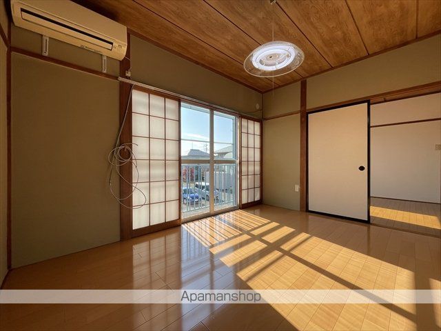 イースト・ワンの居間写真