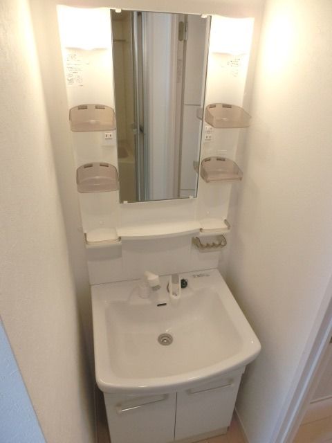 洗面設備　忙しい朝に便利なシャンプードレッサー