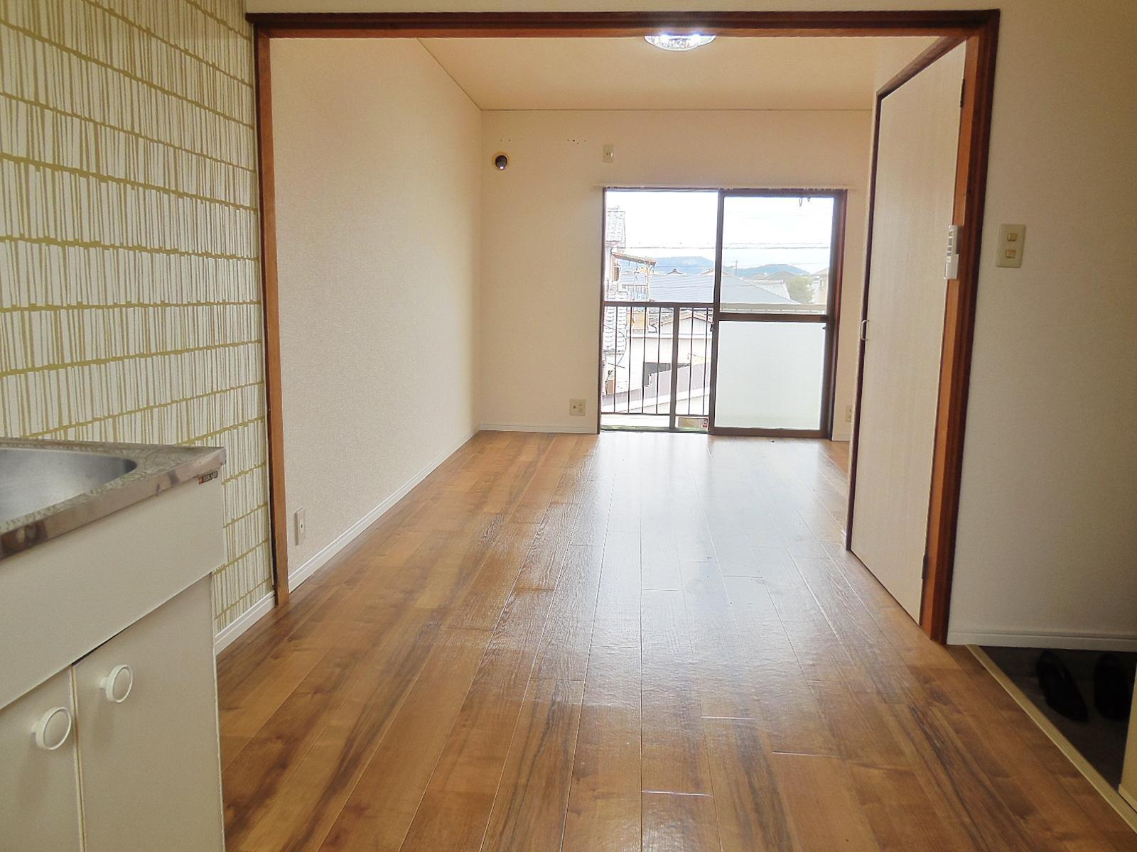 山惣西栄町コーポBの居間写真