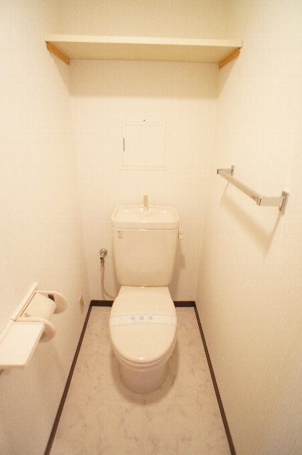 トイレ　同タイプのお部屋の画像となります