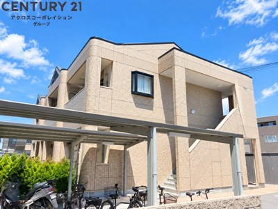 建物外観　敷地内に駐輪場があります♪