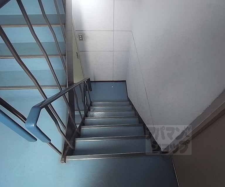 瞳ビルの外観写真