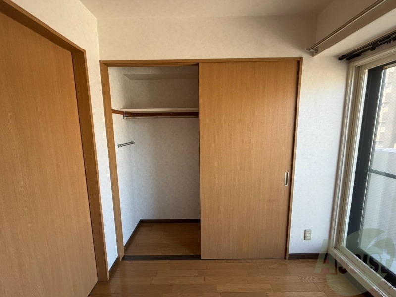 収納　クローゼットがありました。お洋服や荷物はここへ