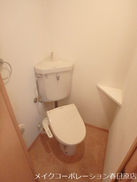 トイレ　写真は同型タイプ
