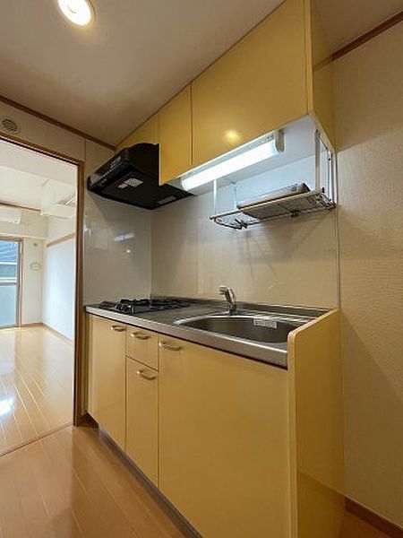 キッチン　（別タイプ参考写真）メゾンベール　荒川区西日暮里2