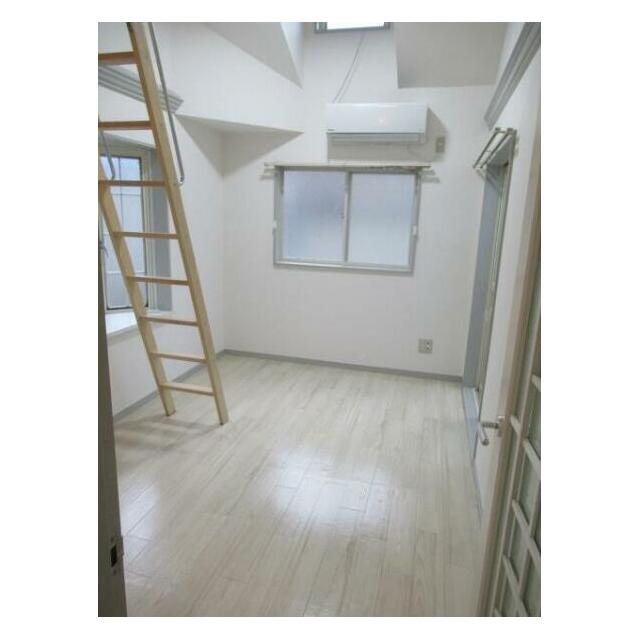 居室・リビング　別部屋参照写真になります。