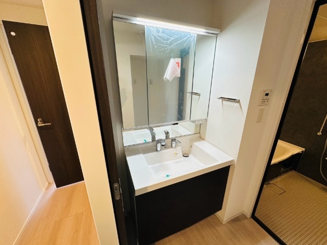 洗面設備　※同タイプ、他の部屋の室内写真です
