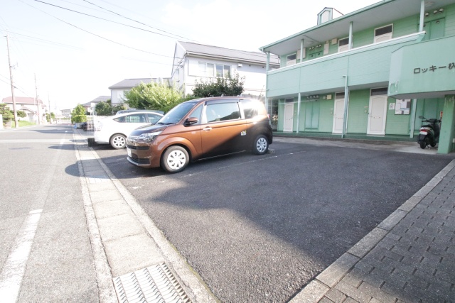 【ロッキー杁ケ池 A Bの駐車場】